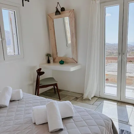 Elysian Feriehus Chora